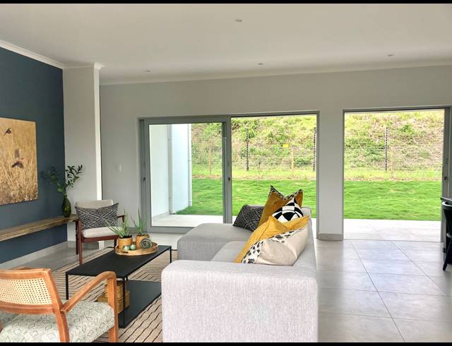 2 BEDROOM HOUSE FOR SALE IN SHEFFIELD BEACH
